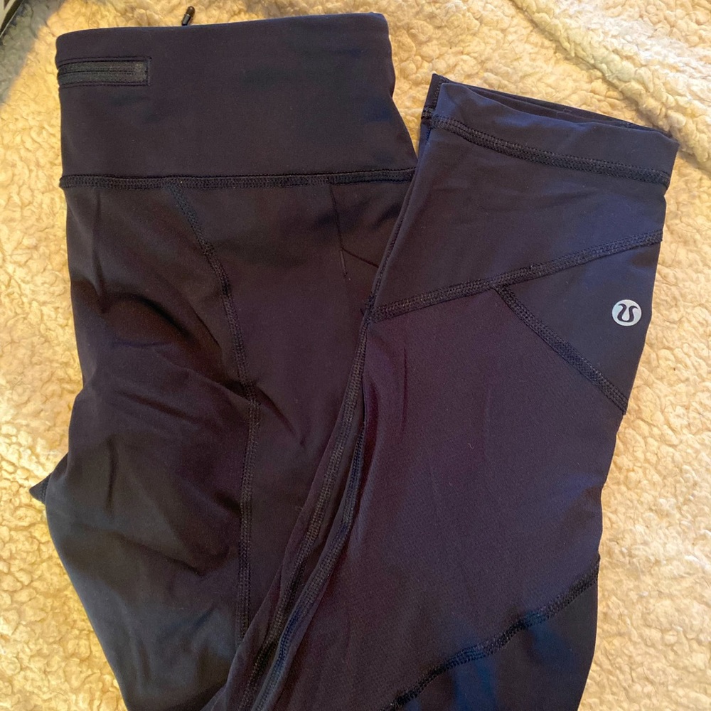 Lululemon Pace Revival Crop, Size 6